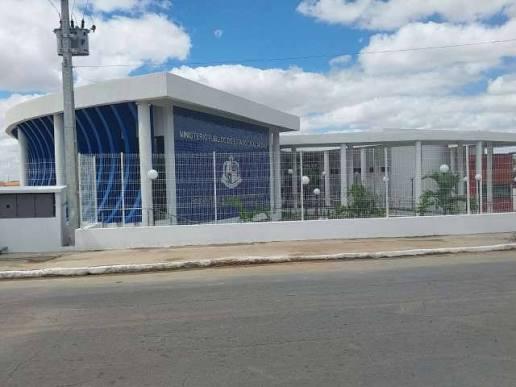 Servidor recebia salário, mas pagava colega para trabalhar no lugar: condenado a ressarcir R$ 104 mil em Palmeira dos Índios