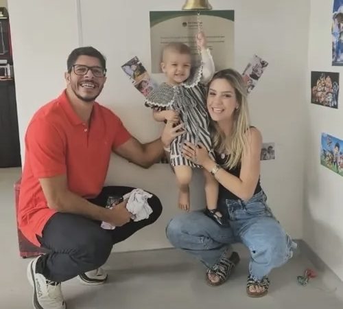 Bebê com câncer conclui quimioterapia, se prepara para cirurgia e inspira nova corrente de solidariedade