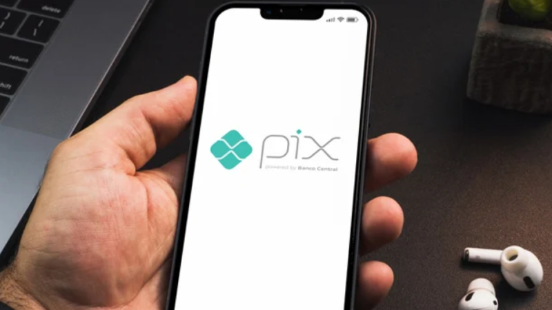 Receita afirma que monitoramento de Pix acima de R$ 5 mil é falso