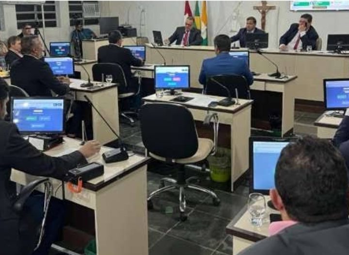 Câmara de Palmeira dos Índios vota pauta com homenagem do esporte e melhorias urbanas propostas por Madson Monteiro