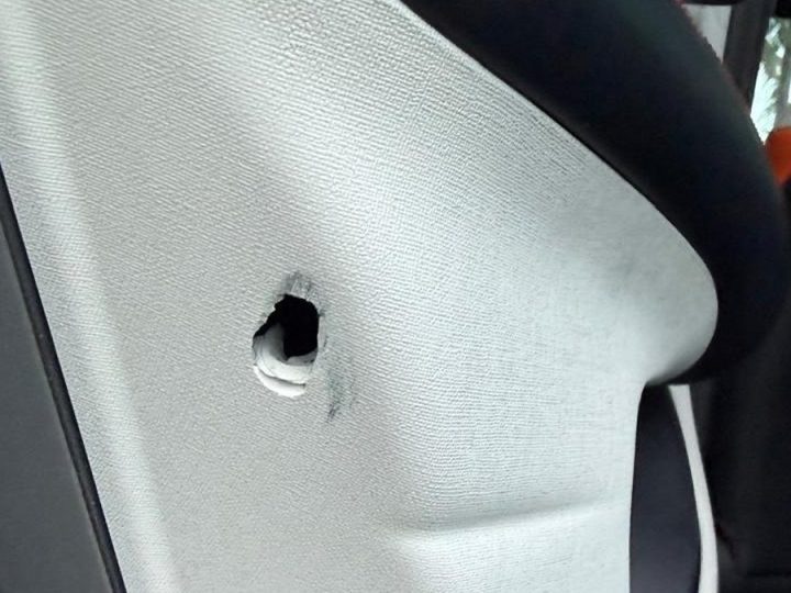Motorista de app é alvo de tiro após recusar corrida a passageiro embriagado em Maceió