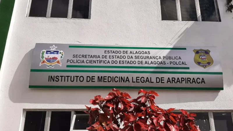 Mulher é assassinada enquanto esperava carro por aplicativo no Centro de Arapiraca