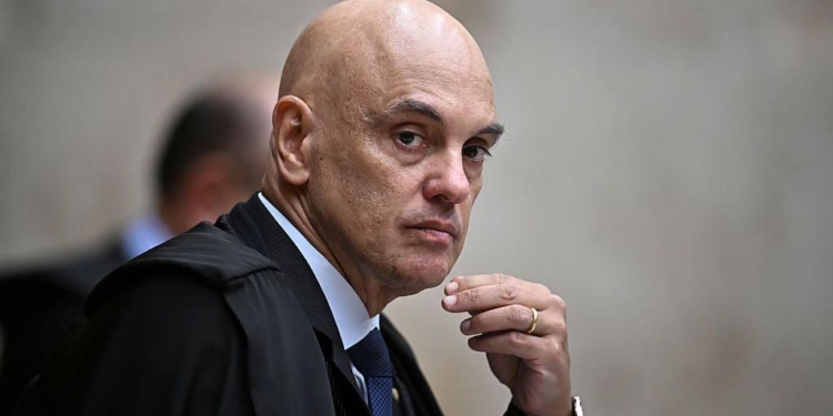 Moraes relata ações contra Lei da Dosimetria no STF e dá prazo de 5 dias para manifestação do Congresso