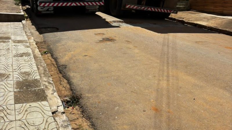 Após cobrança de Madson Monteiro, Conasa inicia reparos em ruas da Cafurna