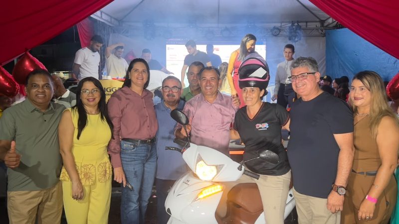 Prefeito Didi Lopes promove grande homenagem ao Dia das Mães em Tanque d’Arca