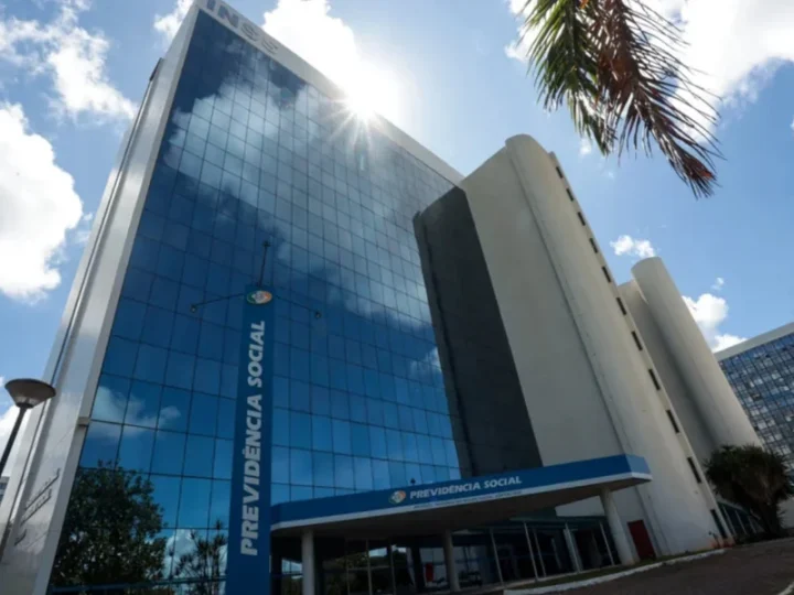 PF apreendeu R$ 287 mil em espécie dentro de sacos de lixo na casa de servidor do INSS em PE