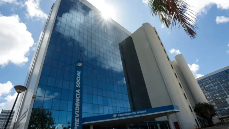 PF apreendeu R$ 287 mil em espécie dentro de sacos de lixo na casa de servidor do INSS em PE
