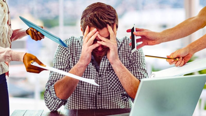 Nova NR-1 entra em vigor e amplia responsabilidade das empresas sobre saúde mental no trabalho