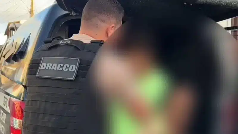 Operação “Pé na Areia” prende 8 suspeitos de facção do CV em AL; grupo seria comandado por mulher de traficante