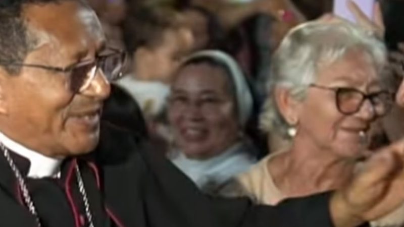 Dom Manoel é recebido com festa pelo povo paraense